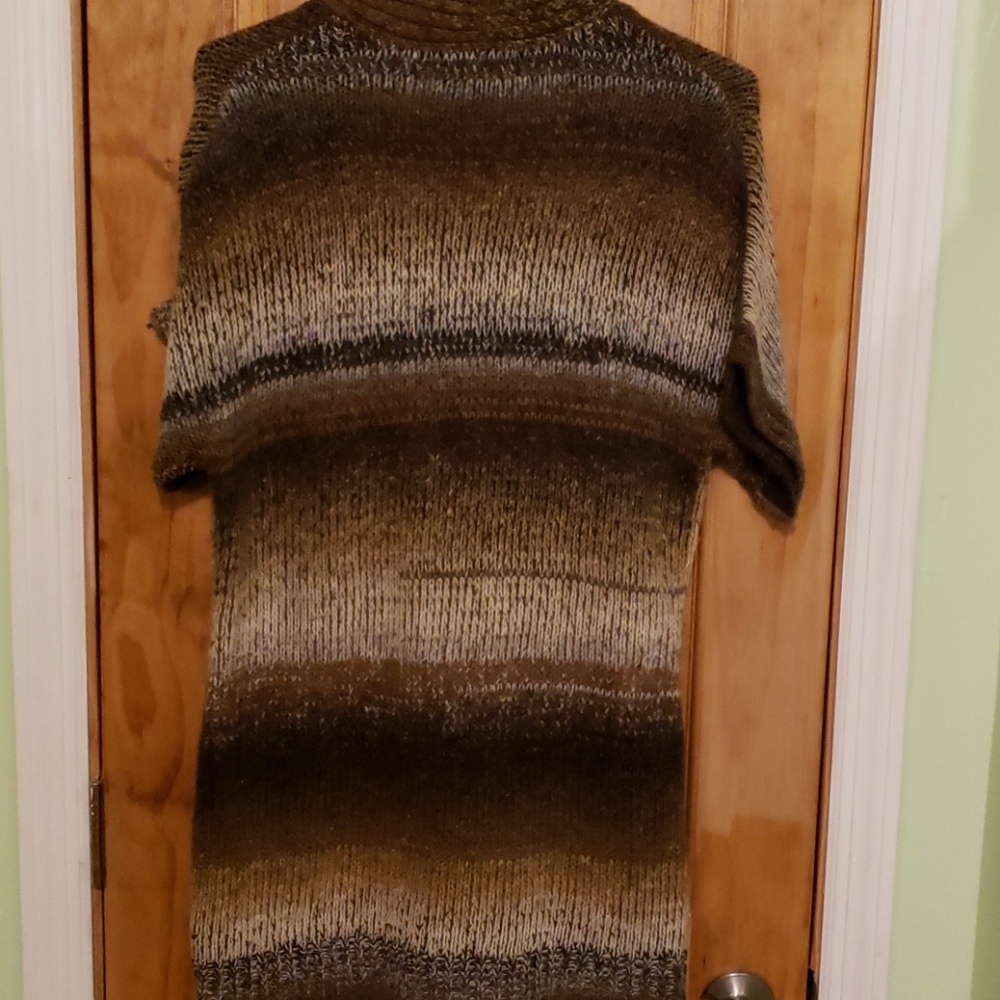 Sweater - Picture 4 of 4